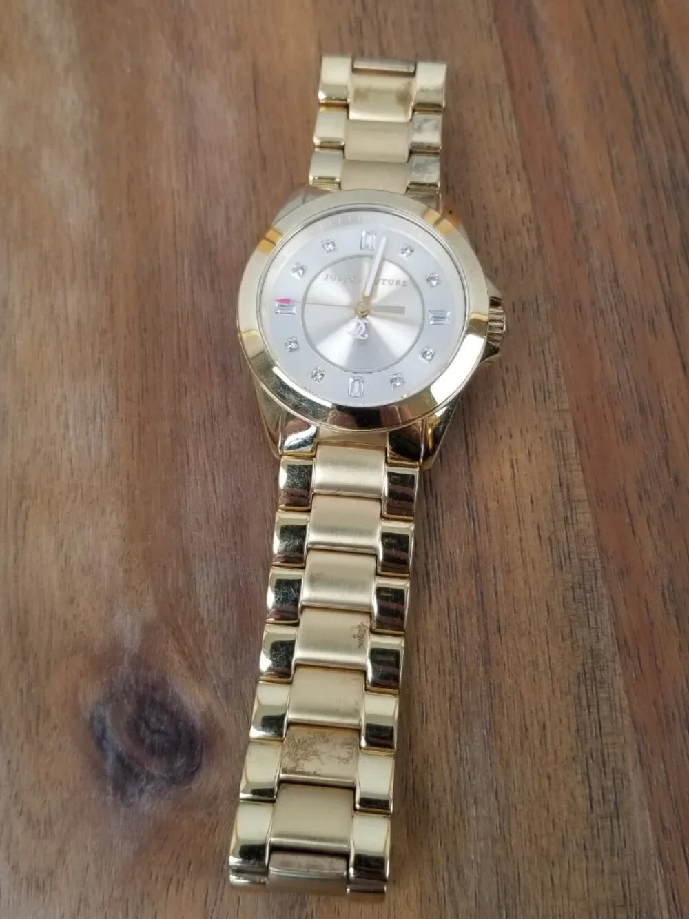 Juicy Couture Gold Watch Gold Face Gold Link Bracelet Pink Arrow NEEDS BATTERY